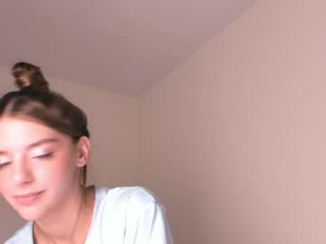 Nude cam girl lesi_moon image #5044349