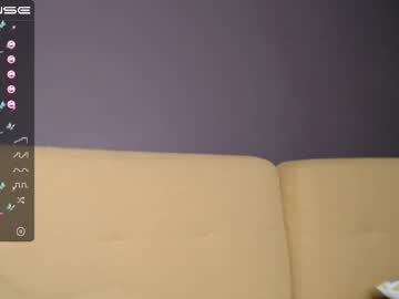 Nude cam girl small_blondee image #1587981