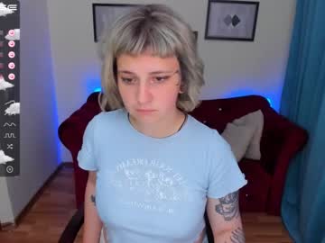 Nude cam girl yolandi_toit image #2294465
