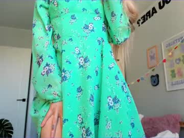 Nude cam girl thisisamelia image #4403157
