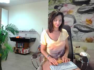 Nude cam girl jennycutey image #6187975