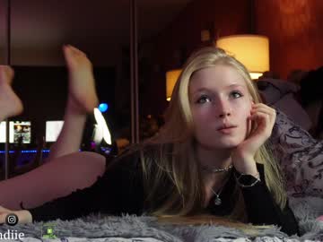 Nude cam girl bestblondiiecb image #5932439