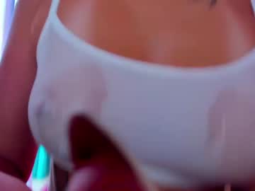 Nude cam girl 8a8y_nura image #2361095