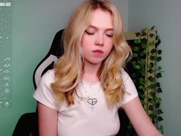 Nude cam girl small_blondee image #3832464