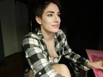 Nude cam girl aynmarie image #5568342