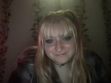 Nude cam girl wallabyxxx image #3200200