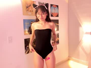 Nude cam girl little_effy18 image #4492667