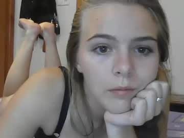 Nude cam girl inocent_student17 image #4992119