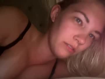 Nude cam girl mariah95 image #2452148