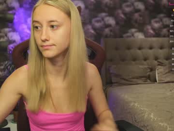 Nude cam girl angeellina image #2672406
