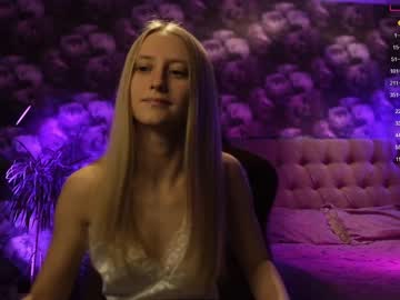 Nude cam girl angeellina image #4096901