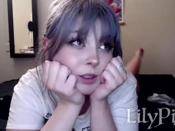 Nude cam girl lilypixel image #2889431