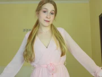 Nude cam girl annikie image #5769001
