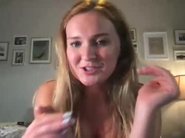 Nude cam girl sillyyyolivia331 image #6245005