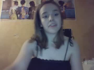 Nude cam girl cute_alyssia image #5020199