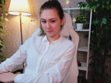 Nude cam girl little_mandy image #2197323
