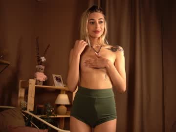 Nude cam girl cuteelsa_ image #5189552