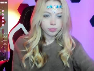 Nude cam girl small_blondee image #3949729