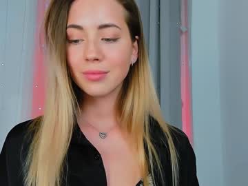 Nude cam girl emmi_rosee image #3768463