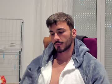 Nude cam man hola_hola_555 image #581119