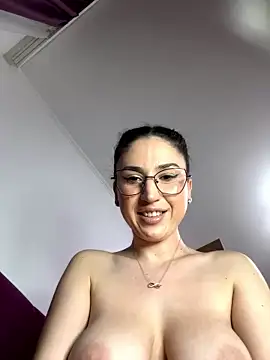 Stripchat sex cam EmaClarke